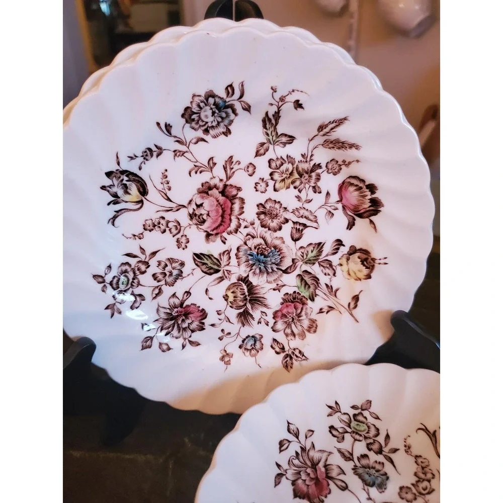 Staffordshire Bouquet Johnson Bros England Teacup Saucers Desert Plates 9 pieces